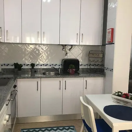 Familia Sequeira Appartamento Nazaré