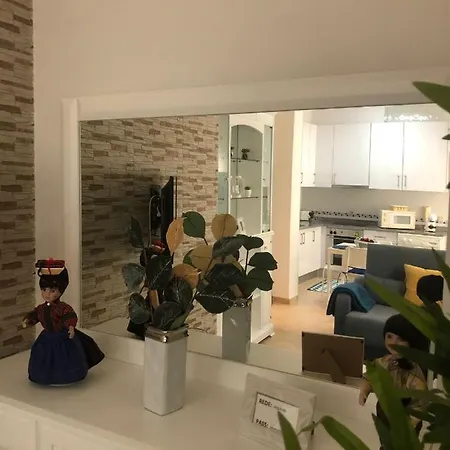 Familia Sequeira Appartamento Nazaré